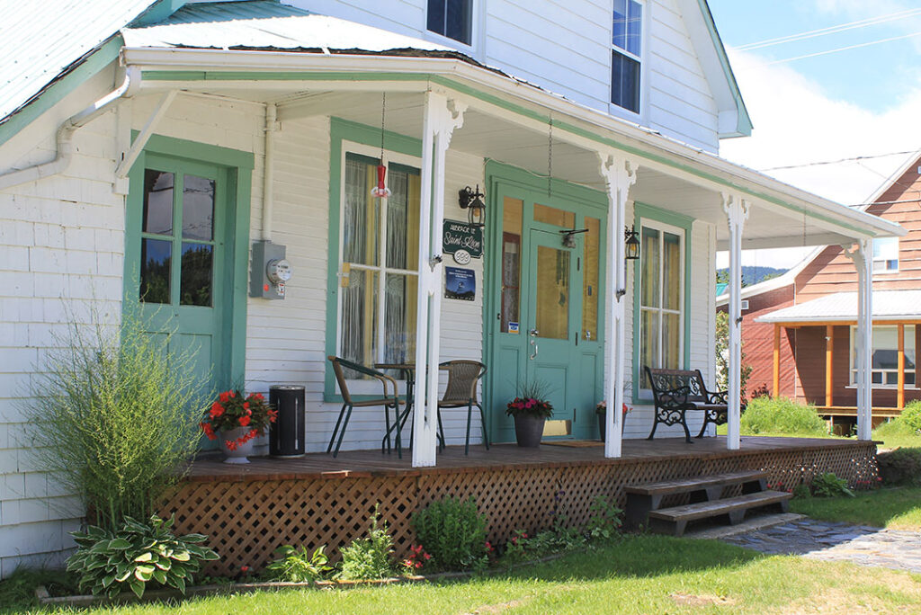 Auberge le Saint-Léon – La route des sommets